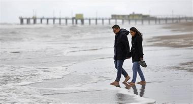 A la playa con campera – Finde de carnaval sube la temperatura pero no elevadas