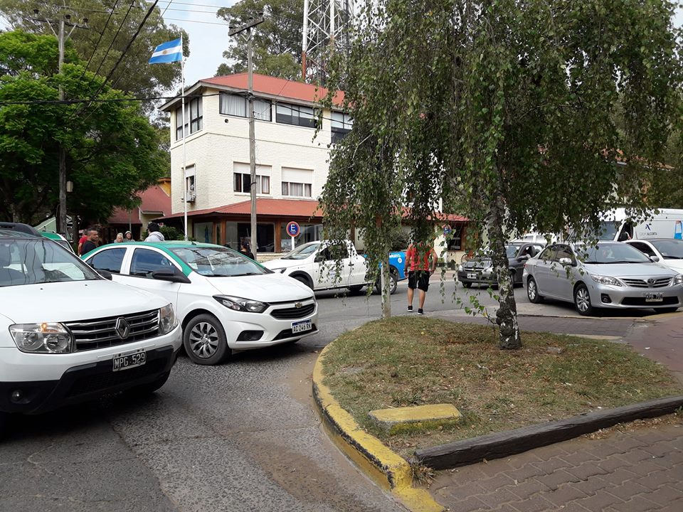 “Estamos en stand by. Si no cumplen lo prometido hoy se corta las 4 entradas a Pinamar”