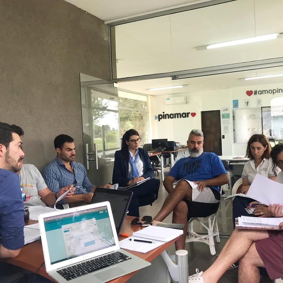 Importante reunión entre sector turístico privado y público – Pedro Marinovic